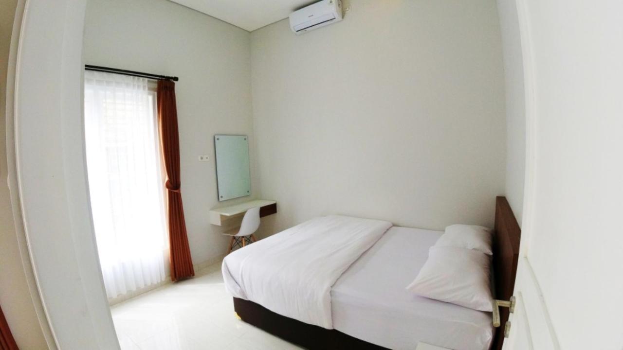 Omah Bondi Family Homestay By Fh Stay Джокьякарта Экстерьер фото