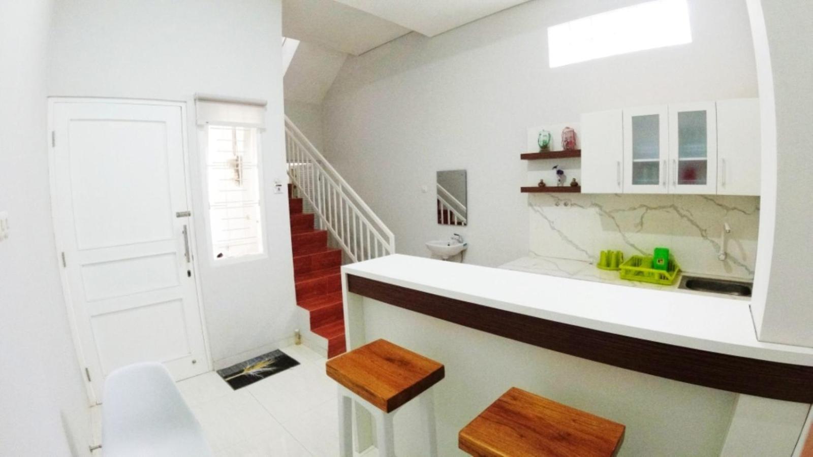 Omah Bondi Family Homestay By Fh Stay Джокьякарта Экстерьер фото